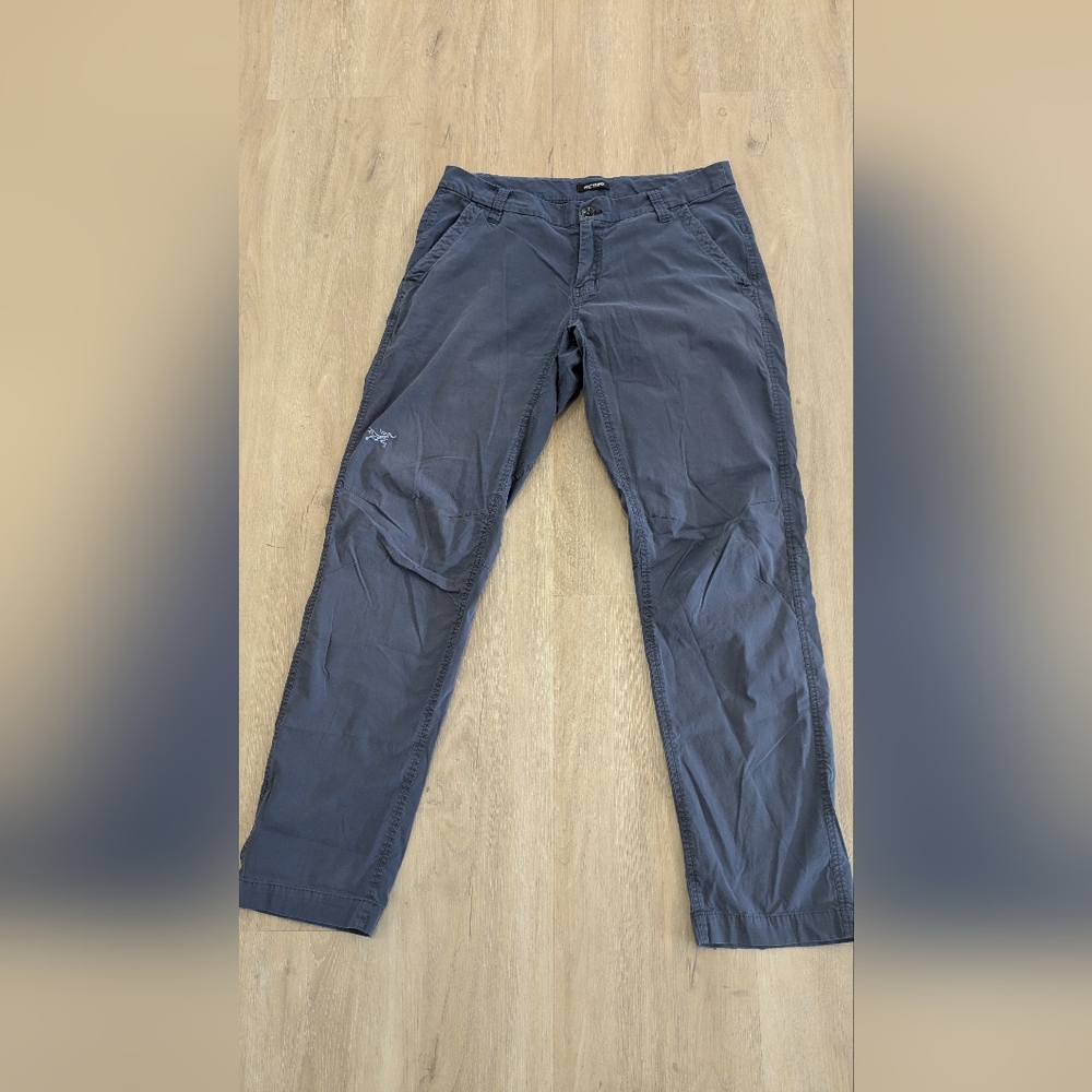 Arcteryx Pants Men Navy blue  Sz 33